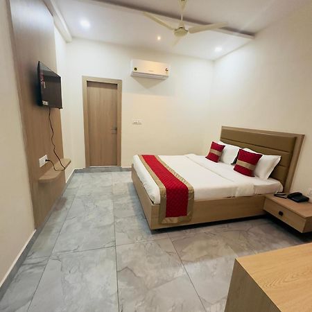 Hotel Raga Karimnagar المظهر الخارجي الصورة