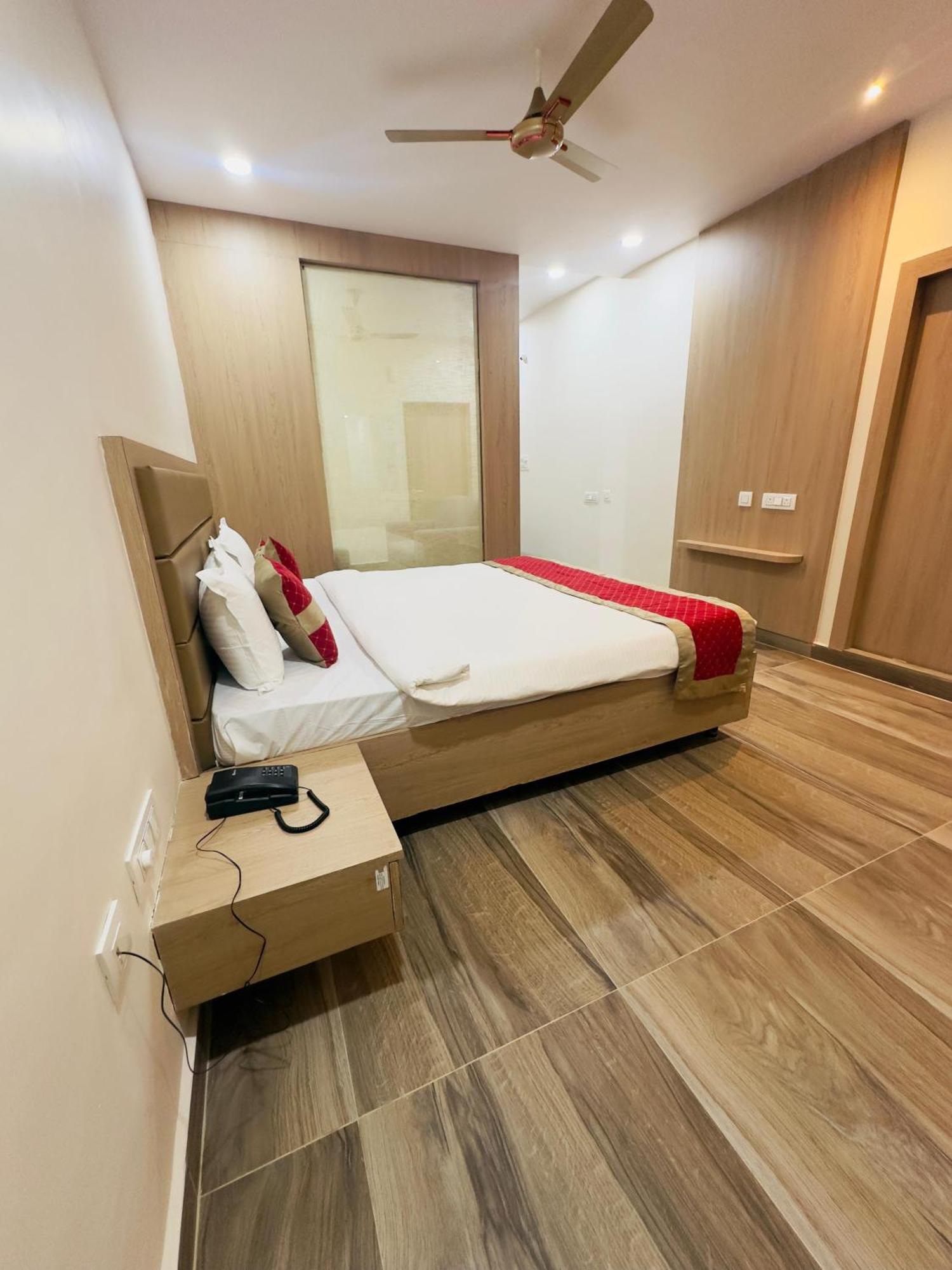 Hotel Raga Karimnagar المظهر الخارجي الصورة